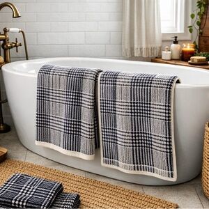 Set of 4 Vintage 100% Cotton Plaid Bath Towels & Wash Cloths